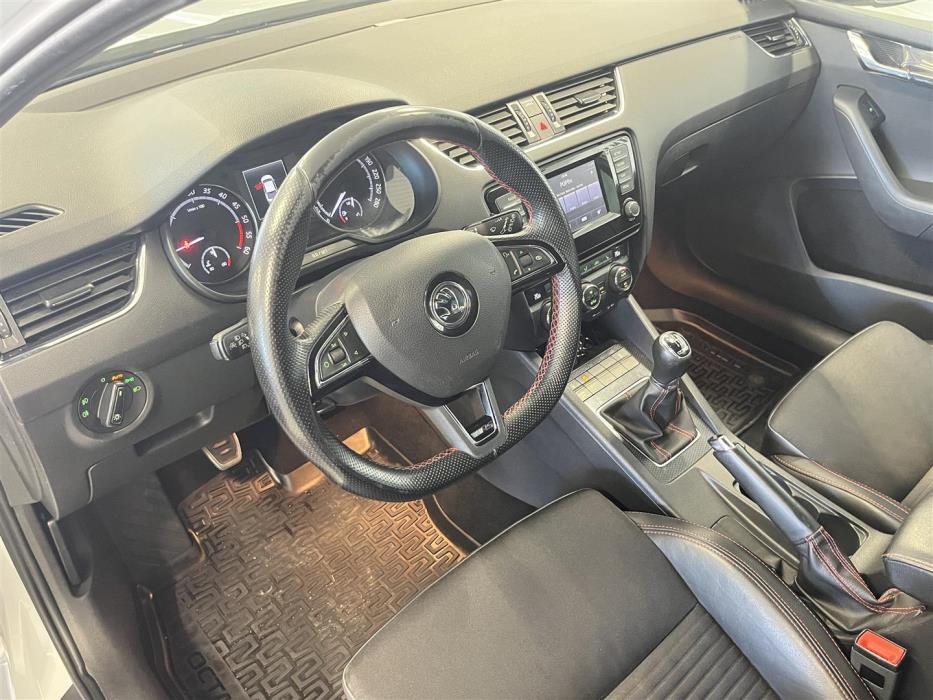 SKODA Octavia 2015