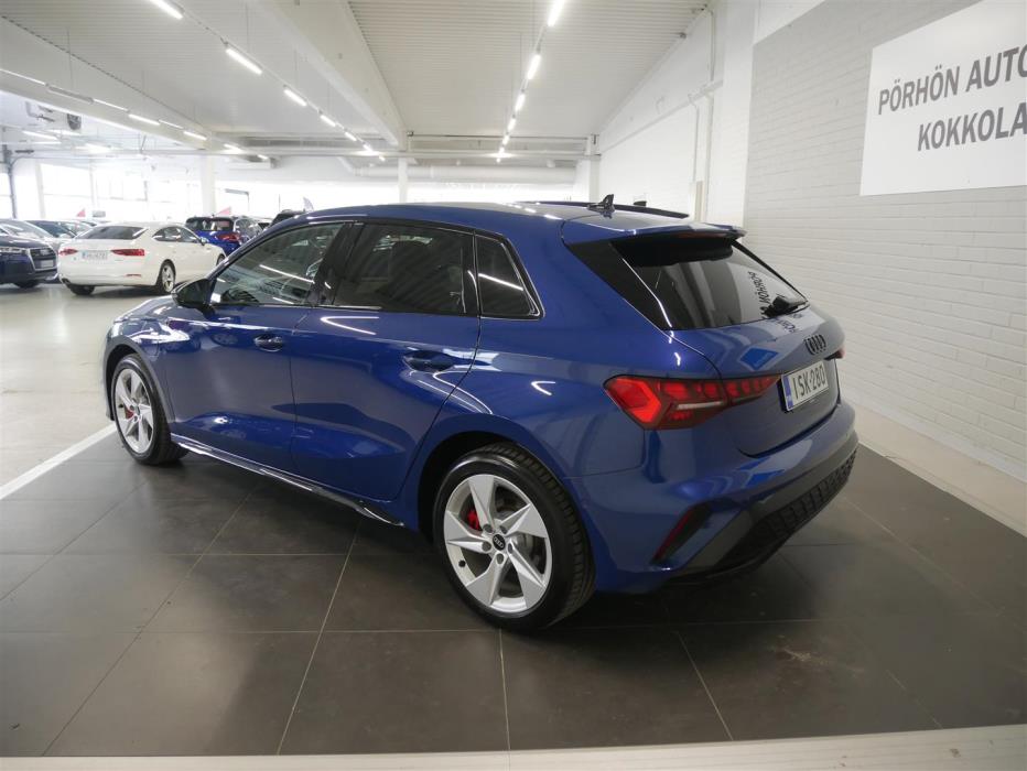 AUDI A3 2025