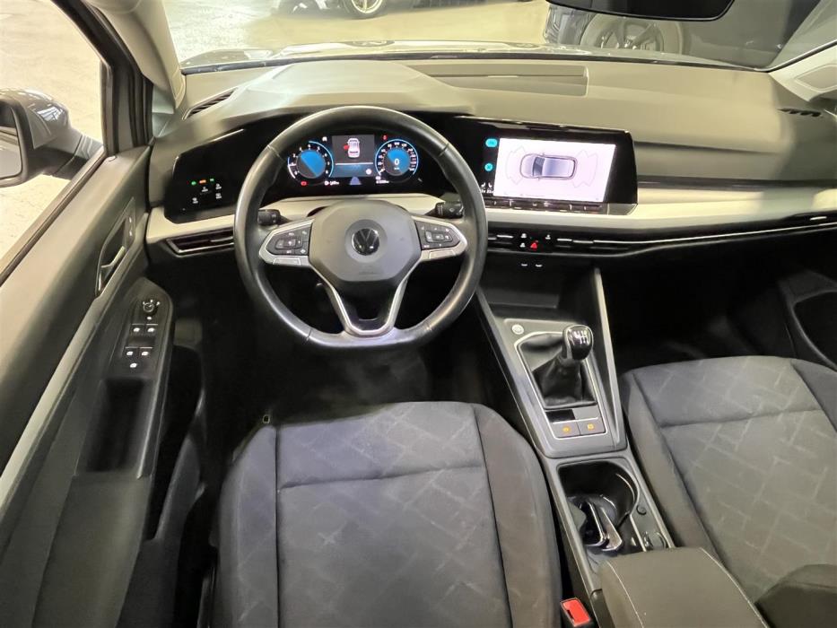 VOLKSWAGEN Golf 2021