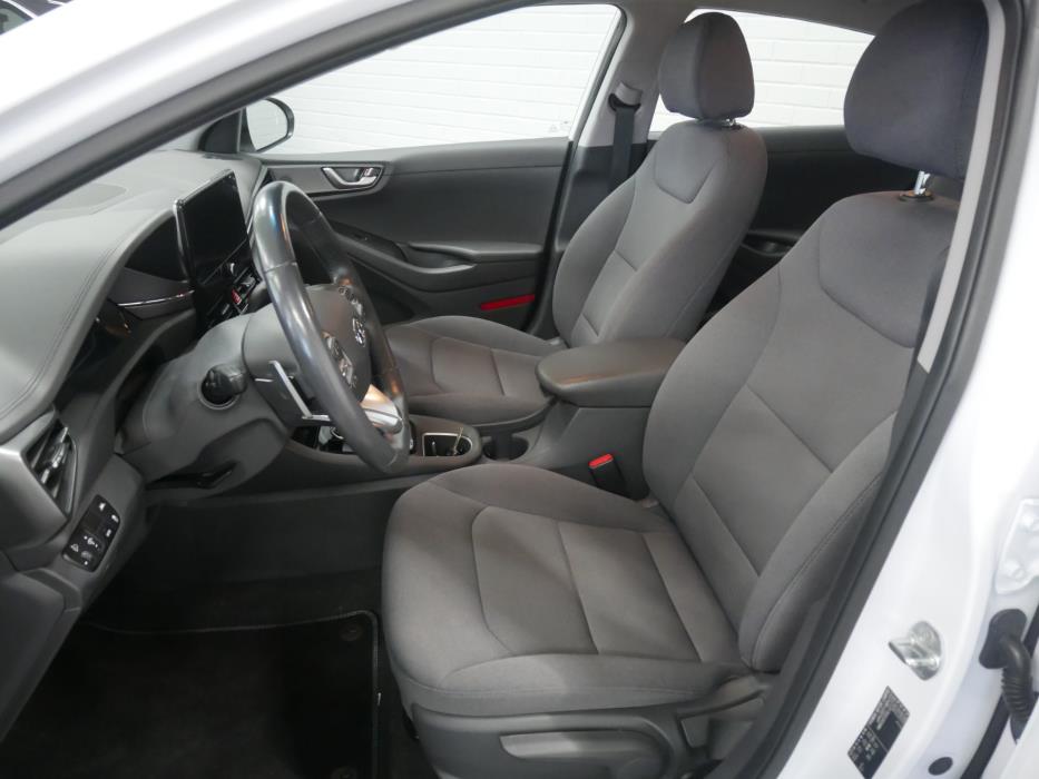 HYUNDAI IONIQ plug-in 2021