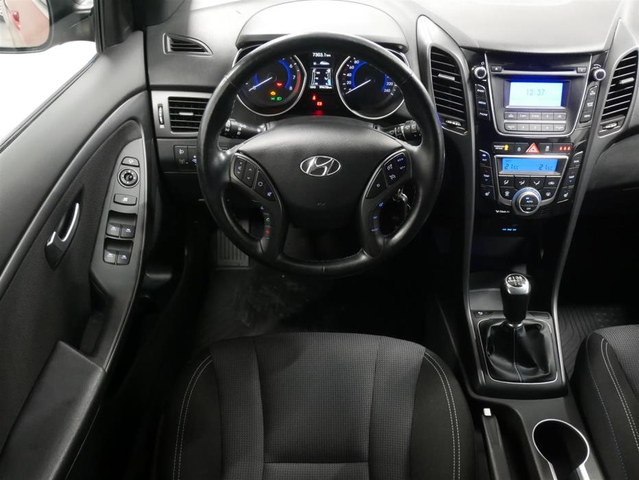 HYUNDAI i30 5d 2016
