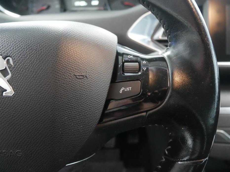PEUGEOT 308 2016