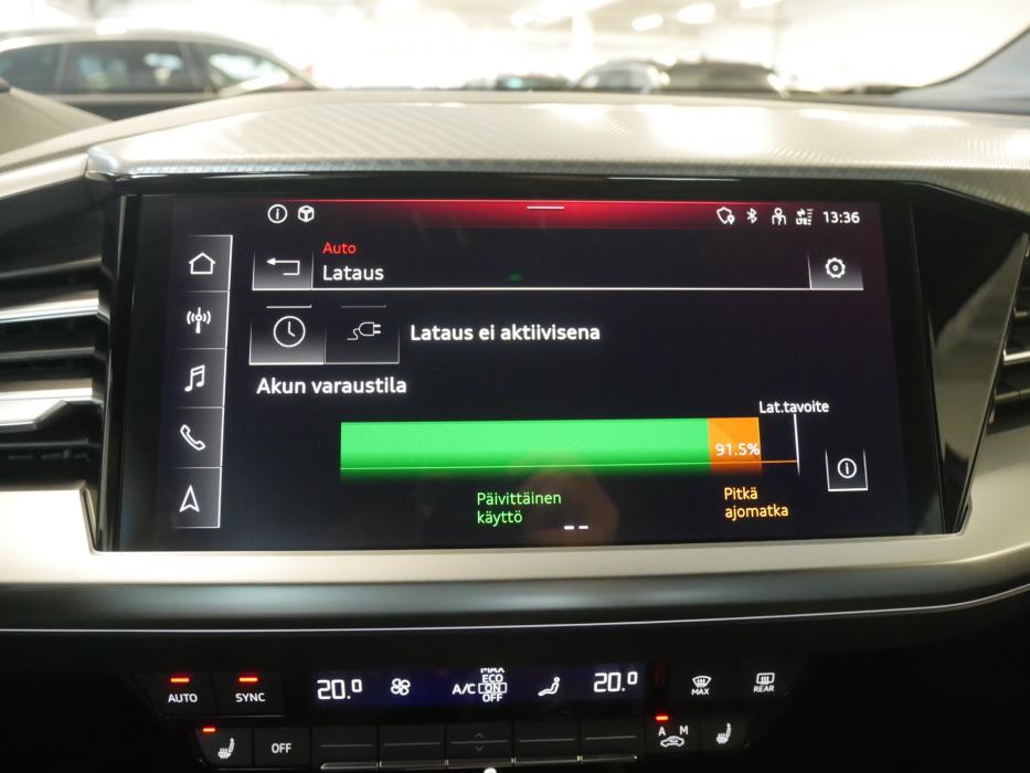 AUDI Q4 e-tron 2024