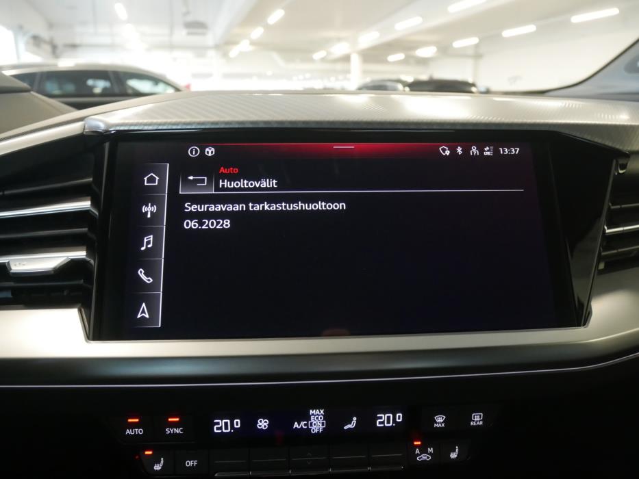 AUDI Q4 e-tron 2024