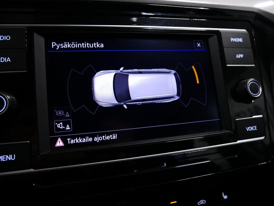 VOLKSWAGEN Passat 2024