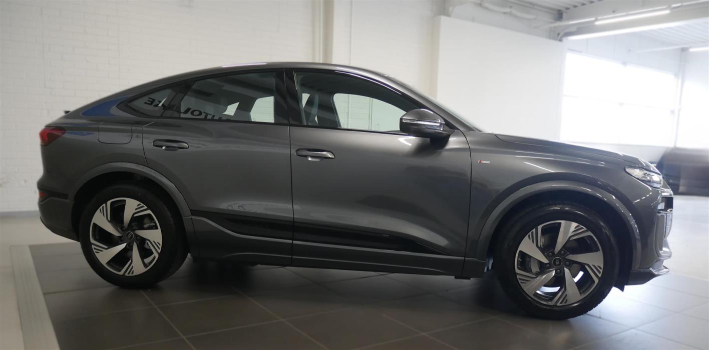 Audi Q6 e-tron 2026