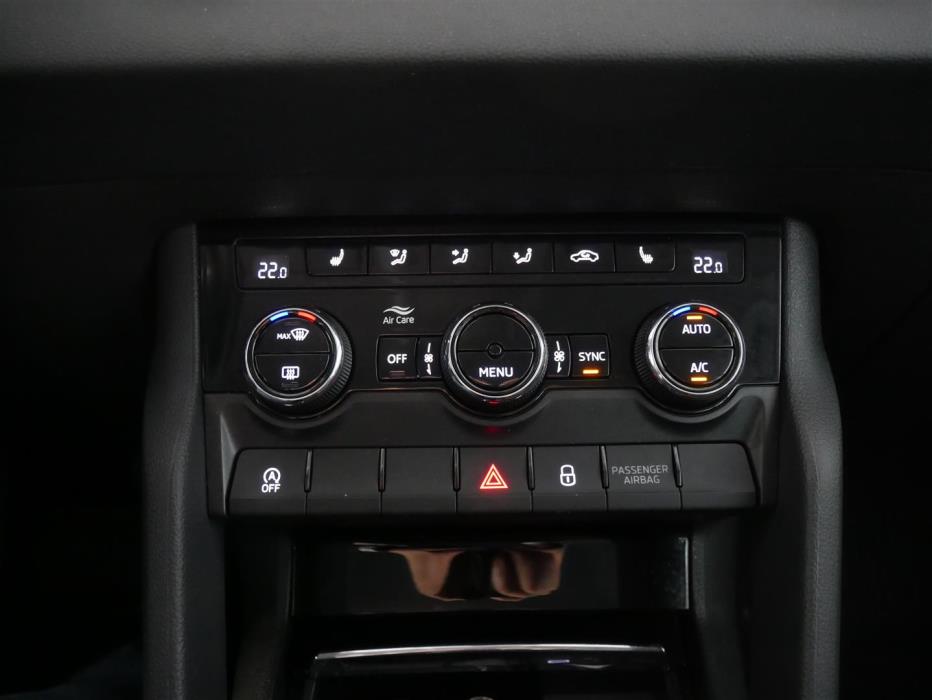 SKODA Karoq 2023