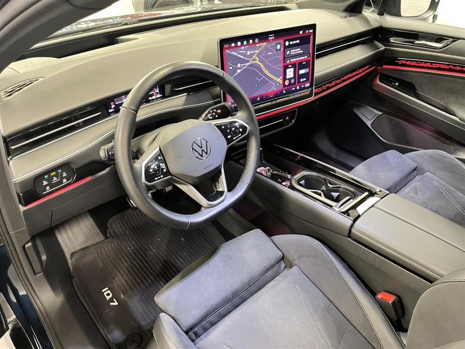 VOLKSWAGEN ID.7 2024