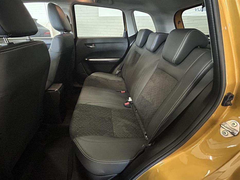 SUZUKI Vitara 2023