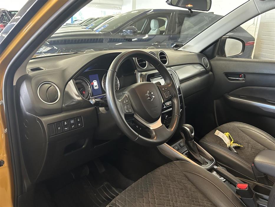 SUZUKI Vitara 2023