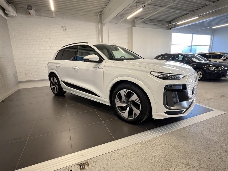 Audi Q6 e-tron 2026