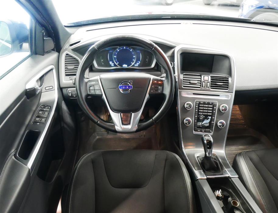 VOLVO XC60 2016