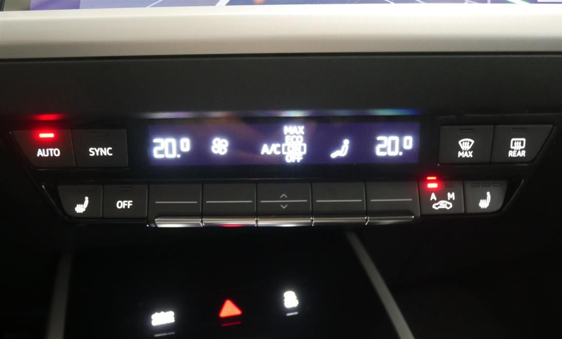 AUDI Q4 e-tron 2024