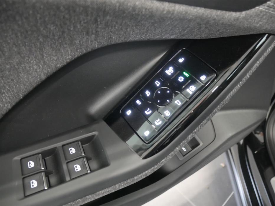 Audi Q6 e-tron 2026