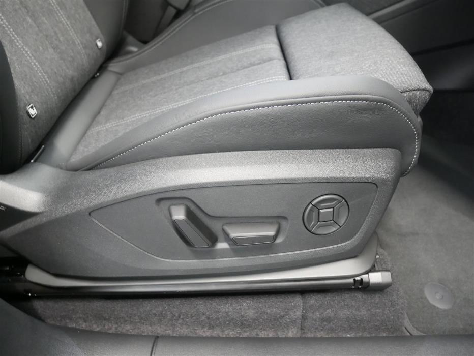 Audi Q6 e-tron 2026