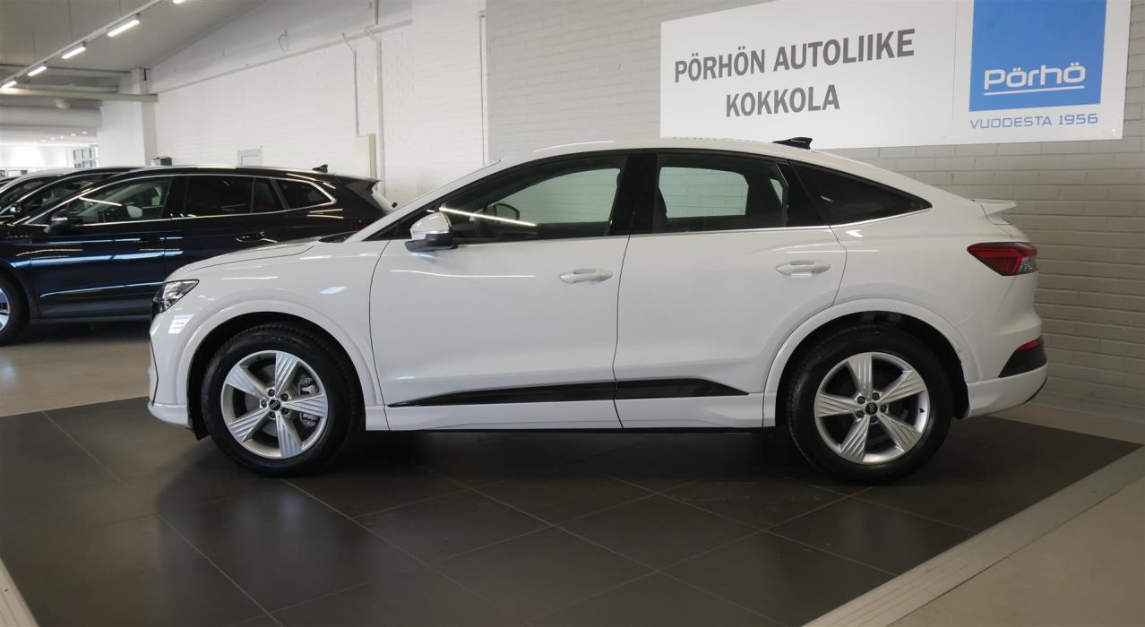 Audi Q4 e-tron 2026