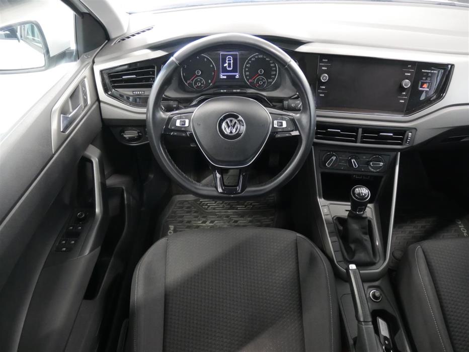 VOLKSWAGEN Polo 2018
