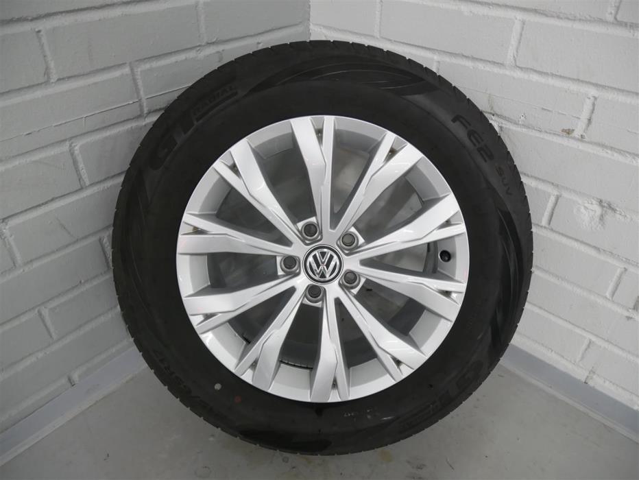 VOLKSWAGEN Tiguan 2019