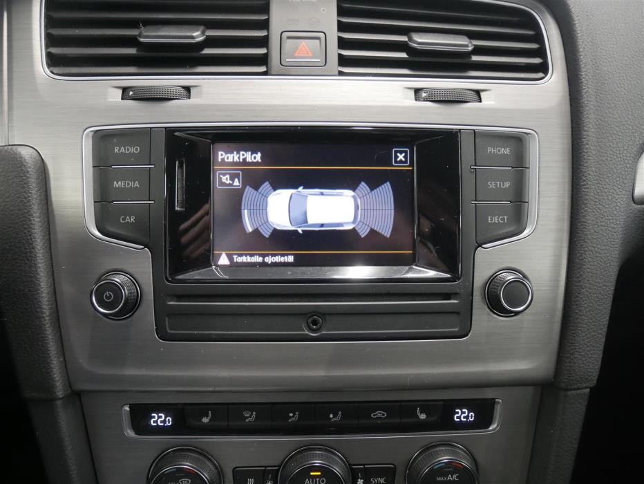 VOLKSWAGEN Golf 2015