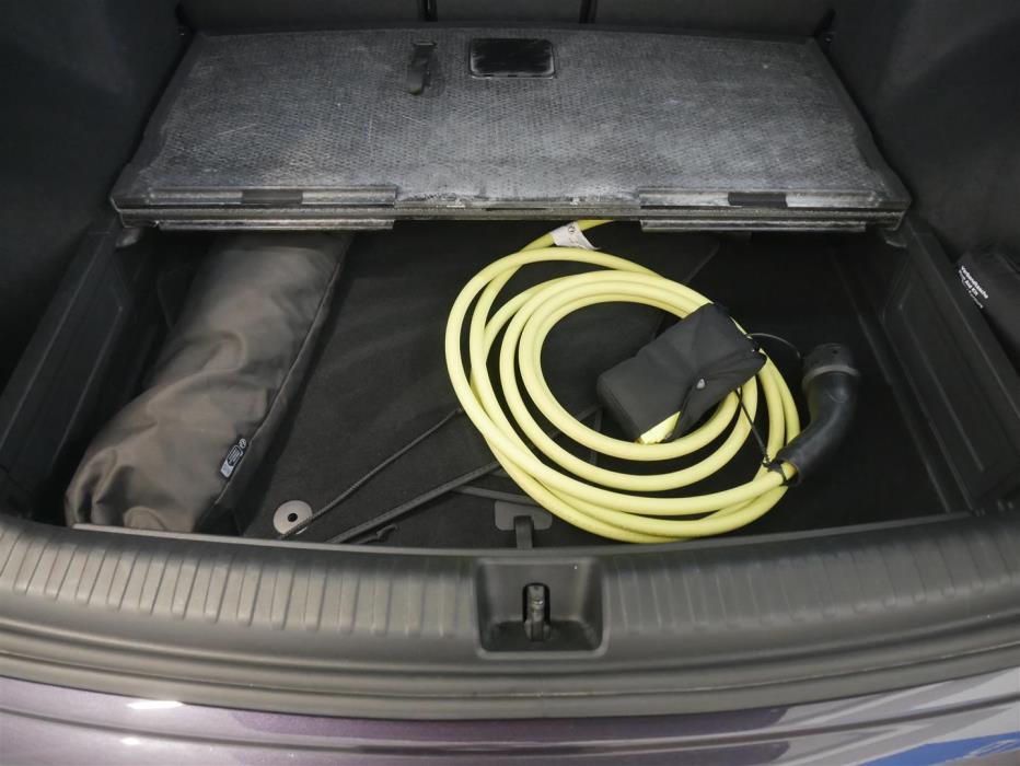 AUDI Q4 e-tron 2024