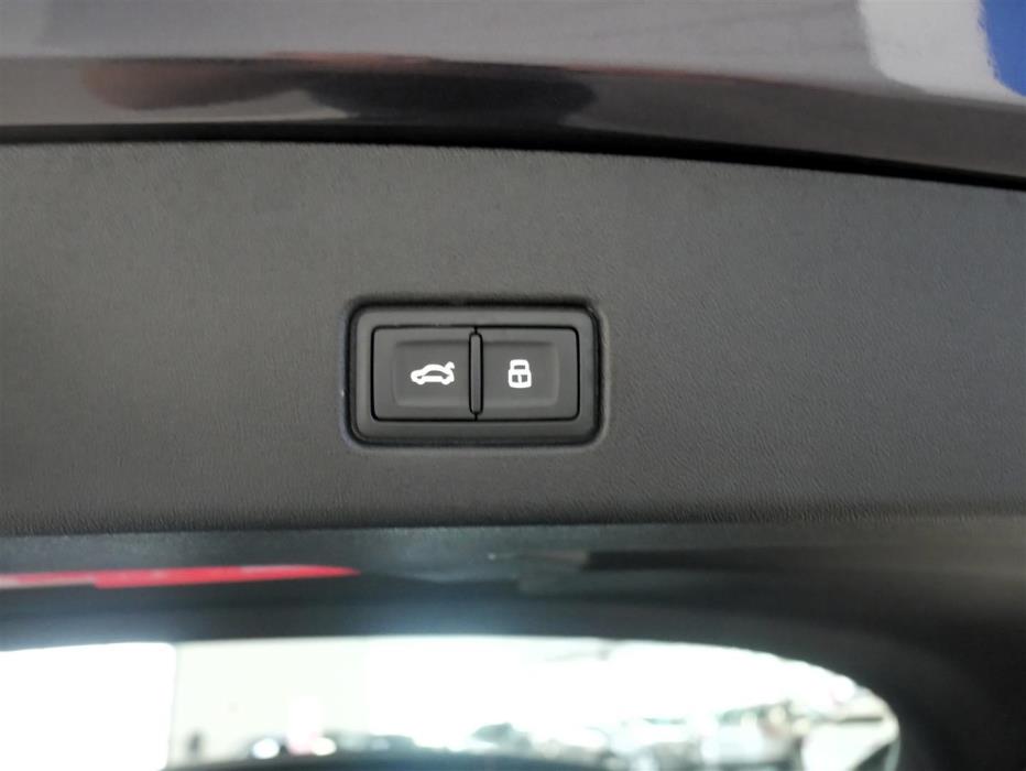 AUDI Q4 e-tron 2024