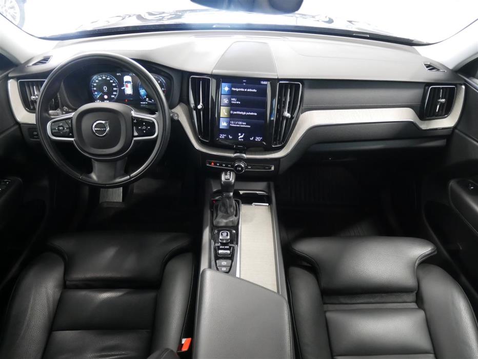 VOLVO XC60 2019