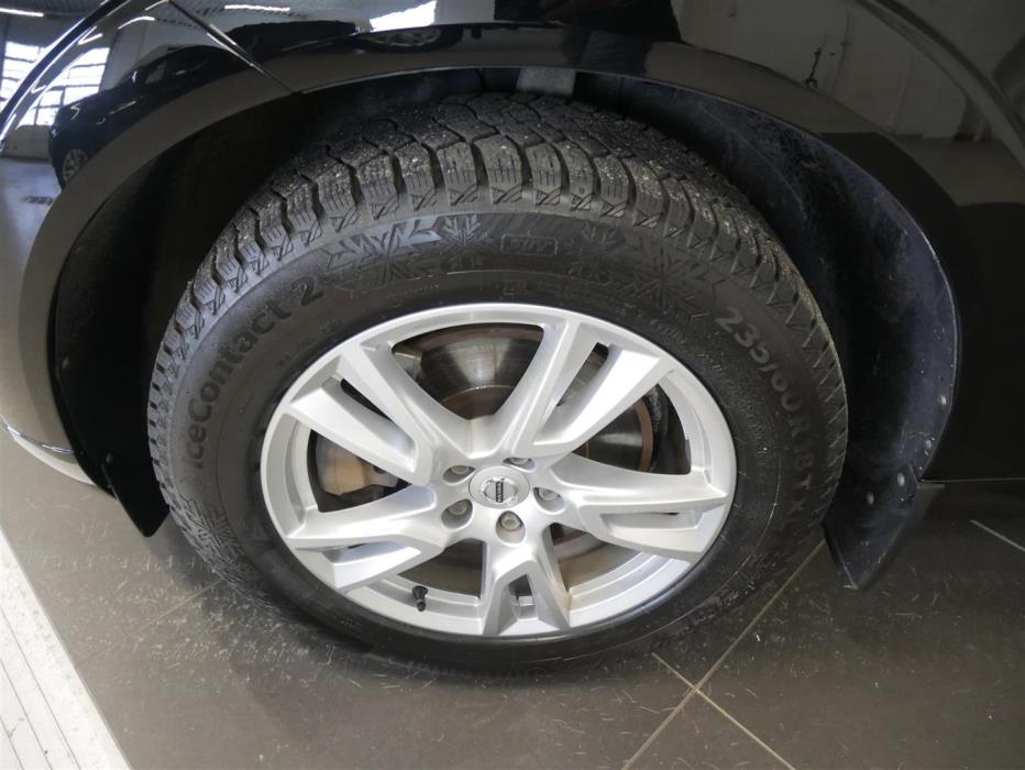 VOLVO XC60 2019