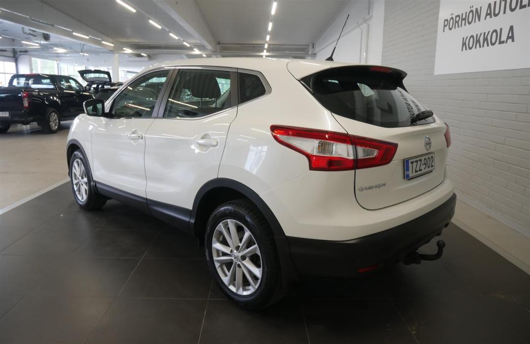 NISSAN Qashqai 2015