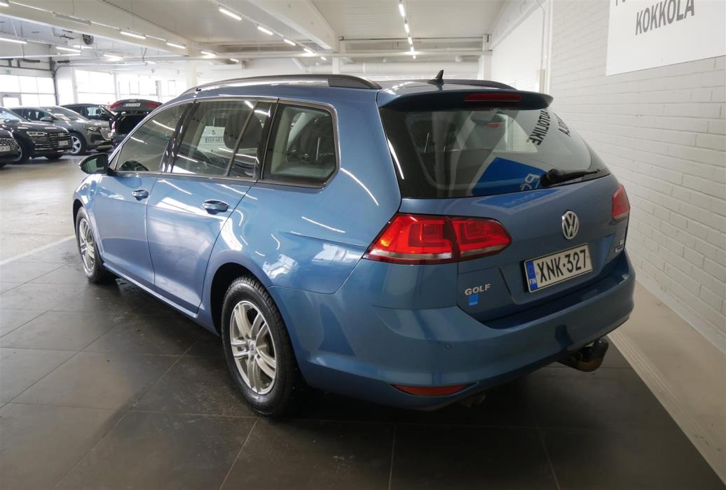 VOLKSWAGEN Golf 2015