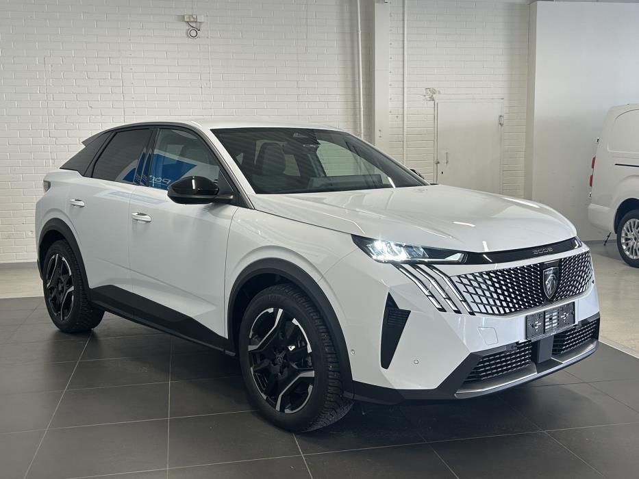Peugeot E-3008 2025