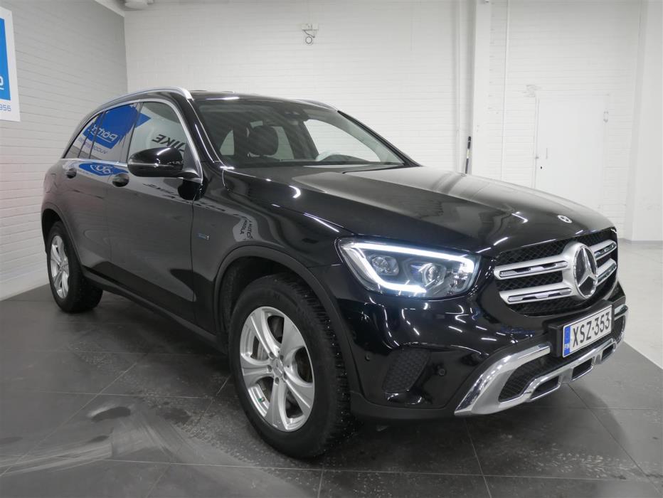 MERCEDES-BENZ GLC 2021
