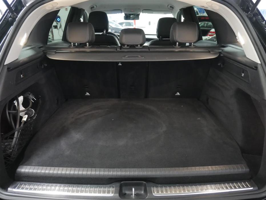 MERCEDES-BENZ GLC 2021