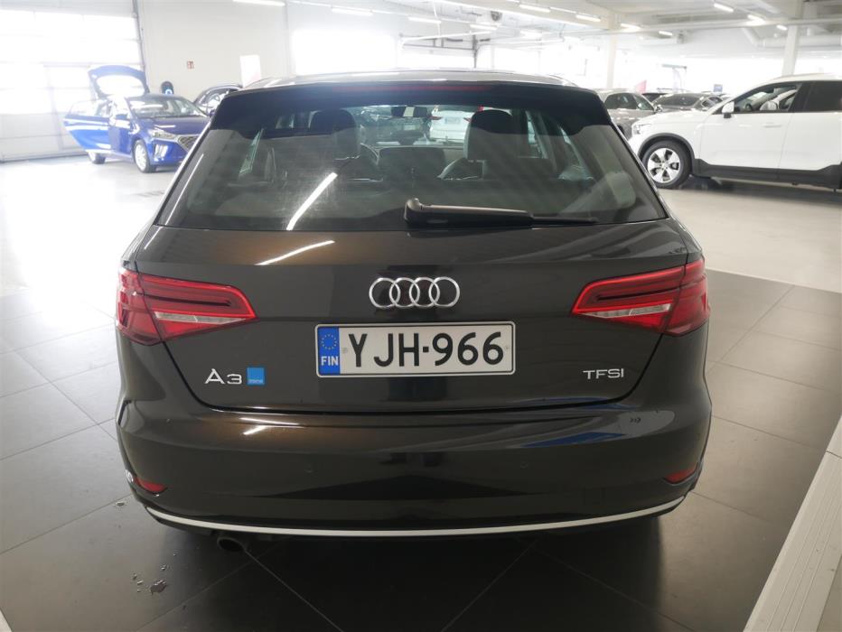 AUDI A3 2016