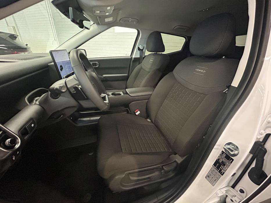 Hyundai IONIQ 3 2026