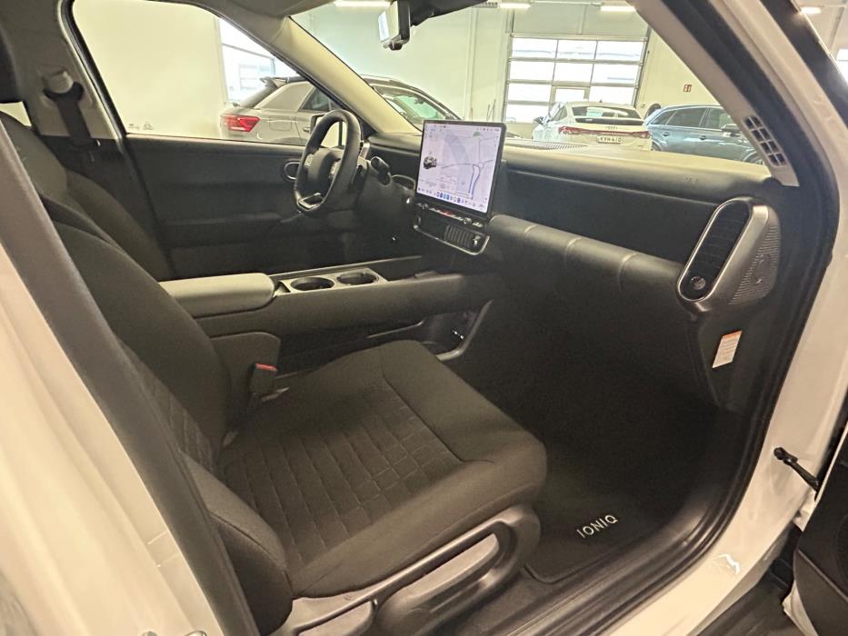 Hyundai IONIQ 3 2026