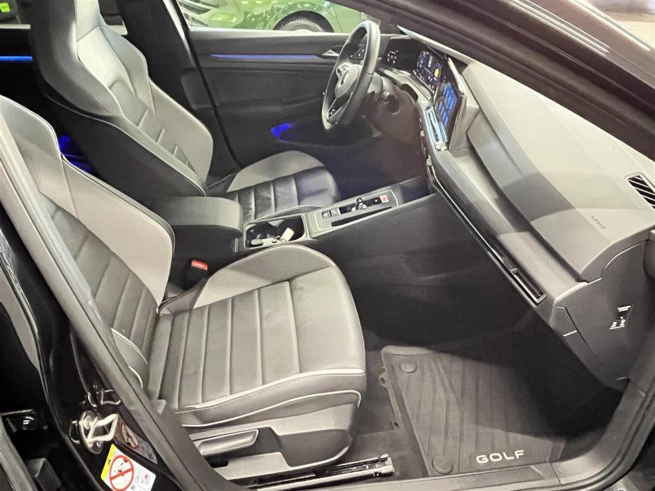 VOLKSWAGEN Golf 2021