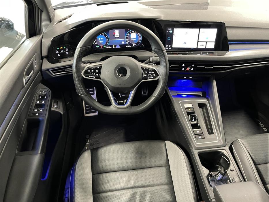 VOLKSWAGEN Golf 2021