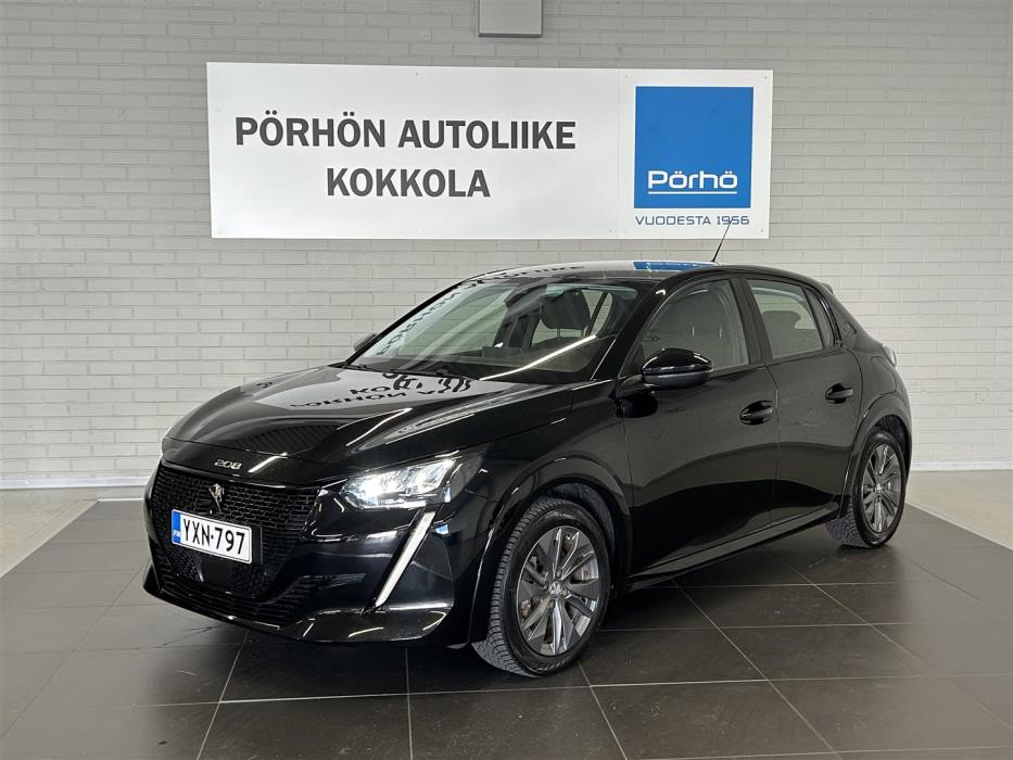 PEUGEOT e-208 2021