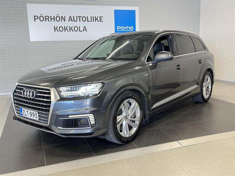 AUDI Q7 2018