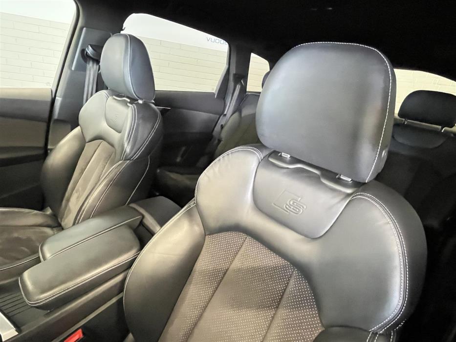 AUDI Q7 2018