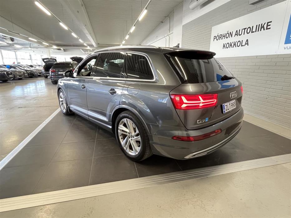 AUDI Q7 2018