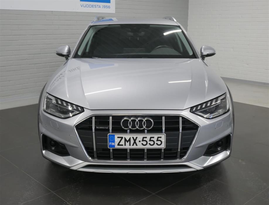 AUDI A4 allroad quattro 2023