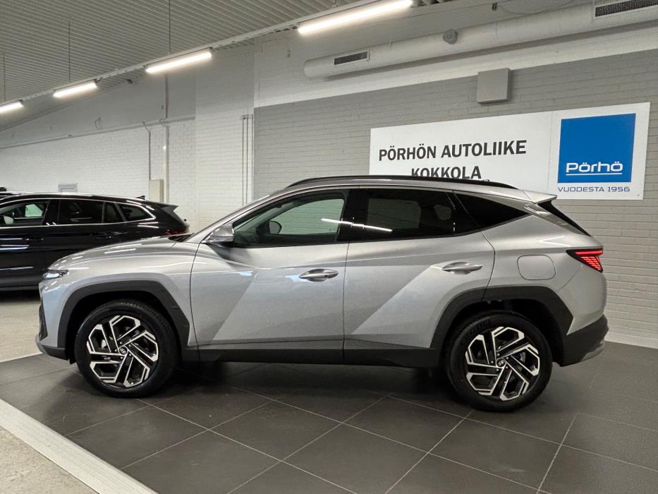 Hyundai TUCSON Hybrid 2026