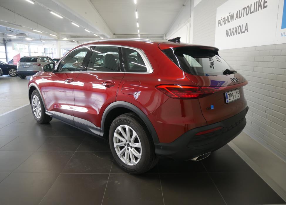 AUDI Q5 2025