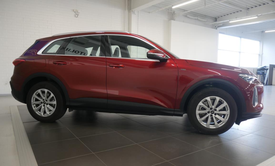 AUDI Q5 2025