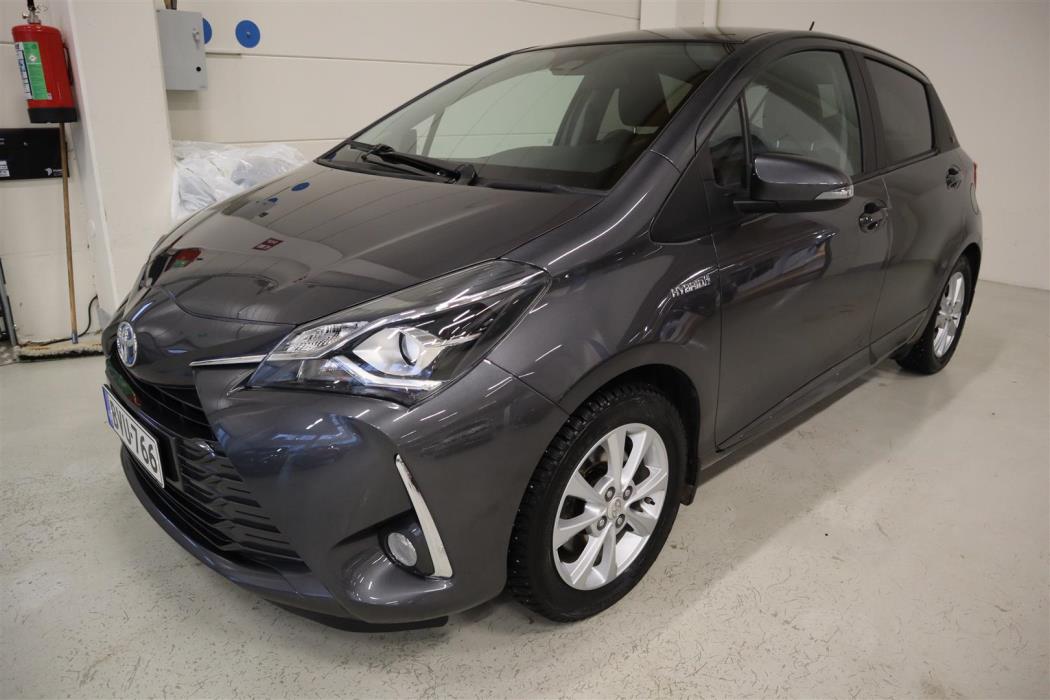 TOYOTA Yaris 2019