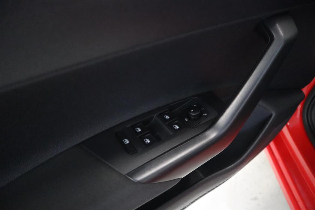 VOLKSWAGEN Polo 2019