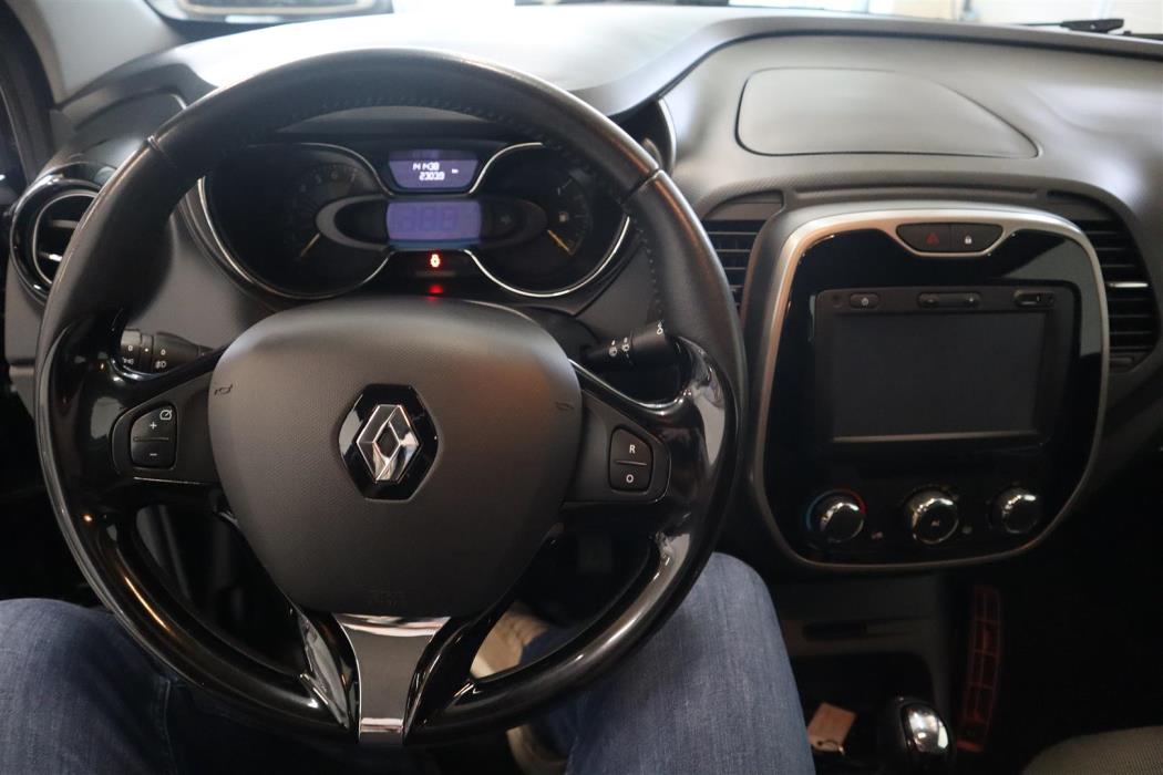RENAULT Captur 2015