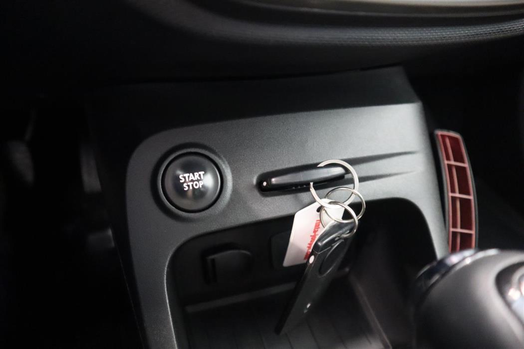 RENAULT Captur 2015