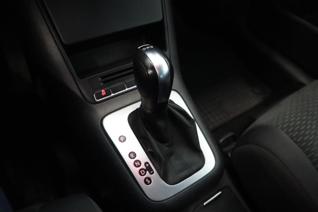 VOLKSWAGEN Golf Plus 2011